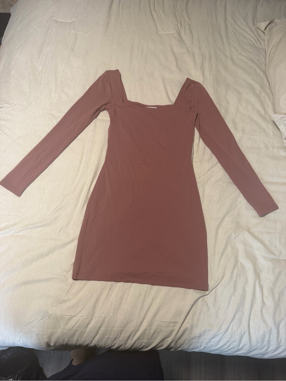 Babaton Aritzia Contour Squareneck Longsleeve Mini Bodycon Dress Mauve Size M